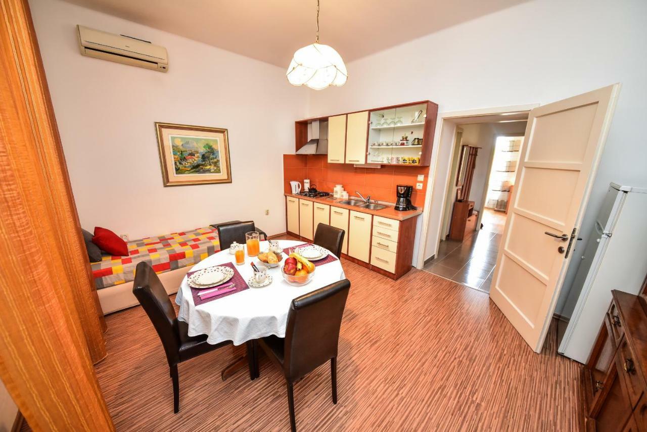 Viola Apartament *